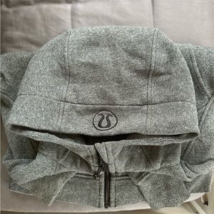 Heather grey lululemon scuba hoodie